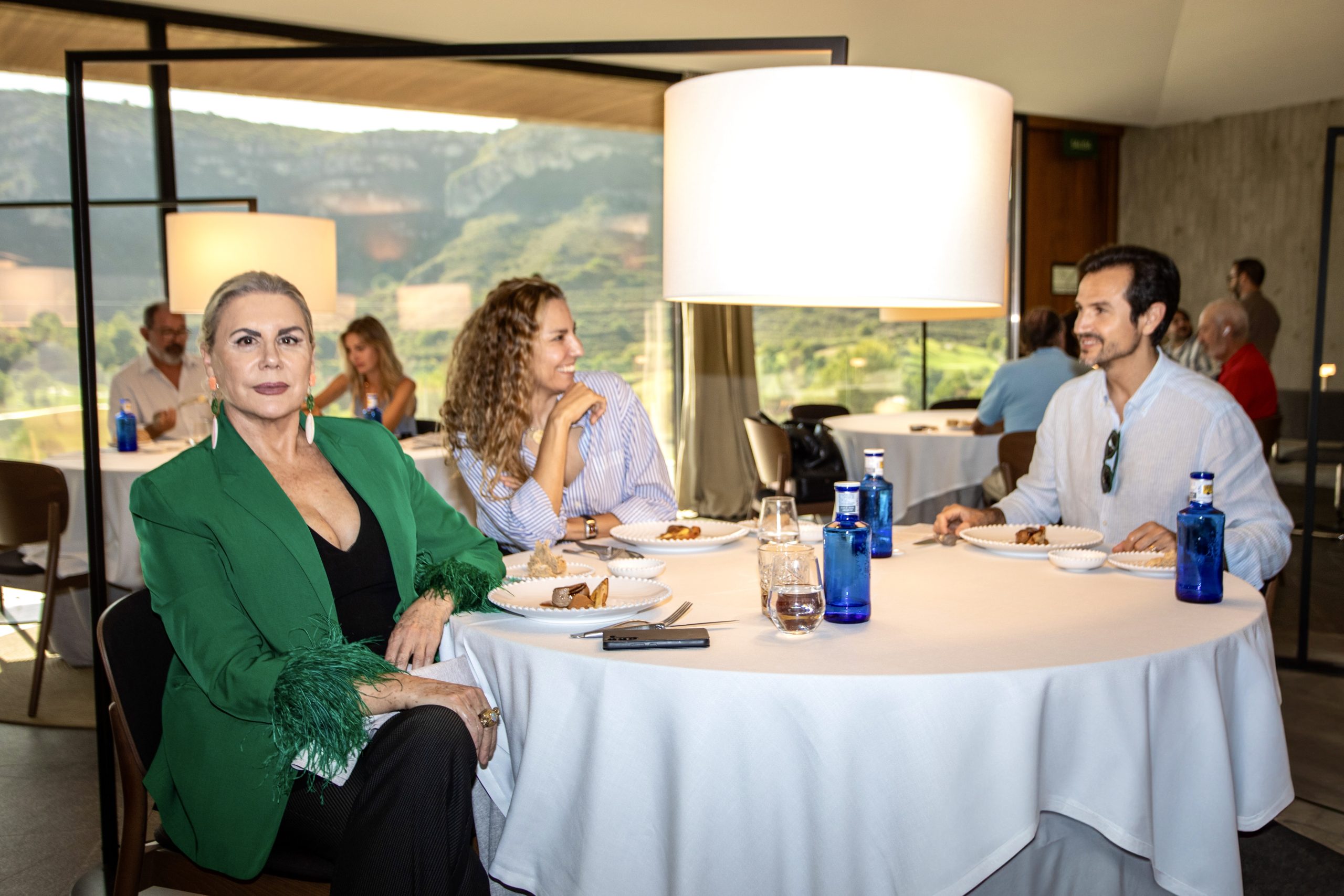 Laura Fitera, Blanca Fitera y Jorge Blanquer.