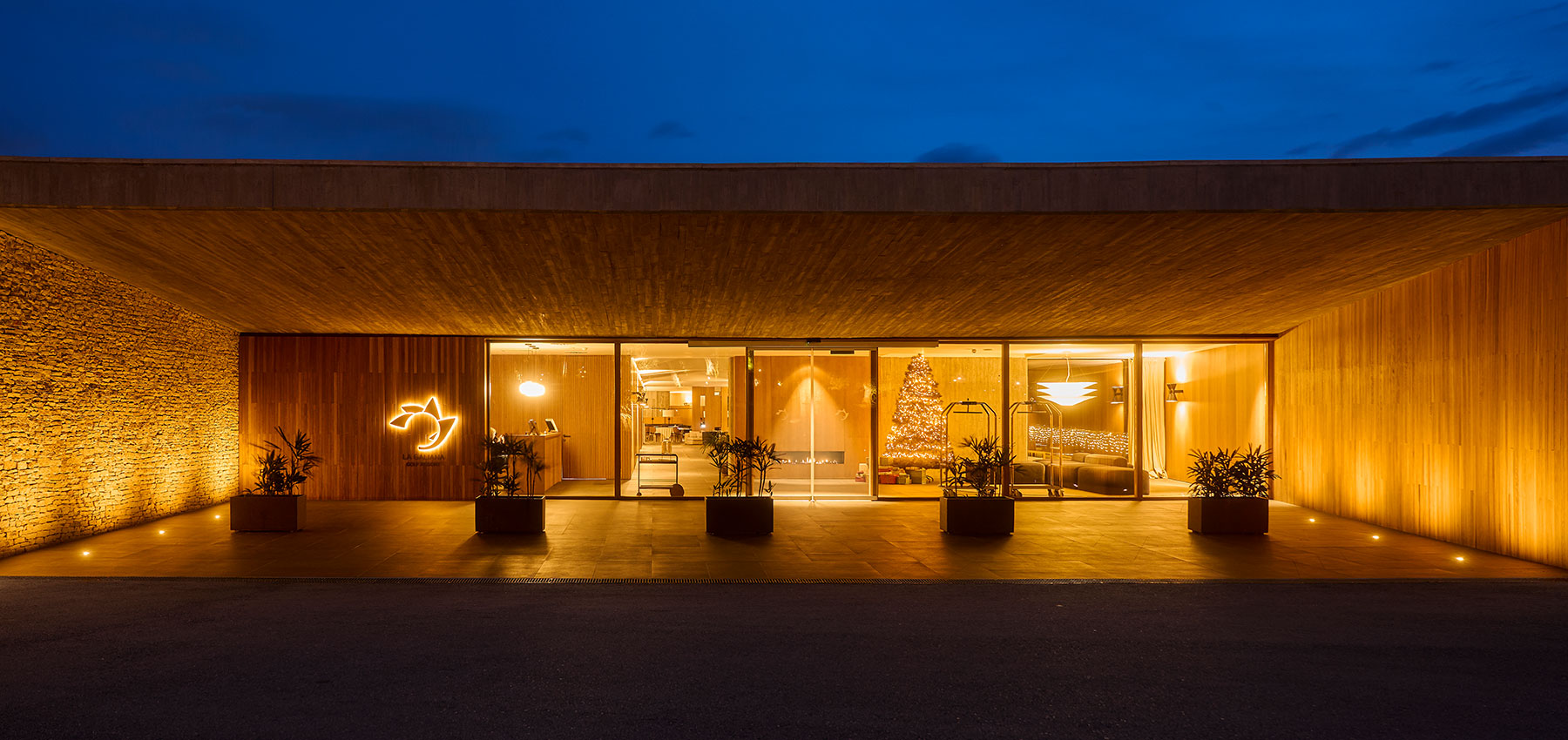 puerta principal la galiana navidad | La Galiana Golf Resort